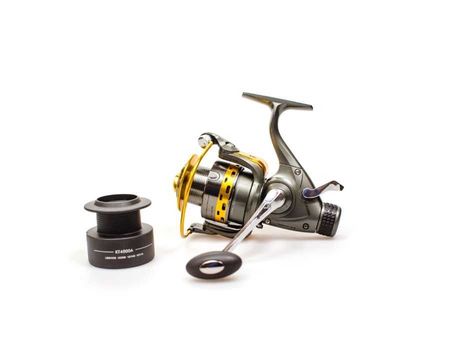 Set de 4 mulinete KT 5000A cu 6 rulmenti si bait runner