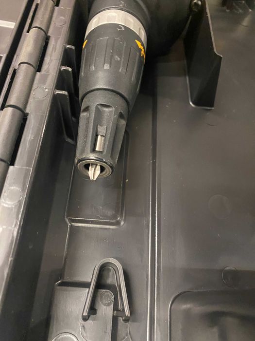 DW275KN-QS	Винтоверт DEWALT за сухи стени 5400 об./мин., куфар