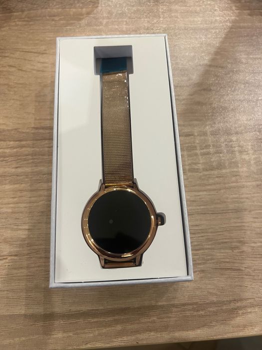 Дамски смарт часовник CF80 с 2 каишки