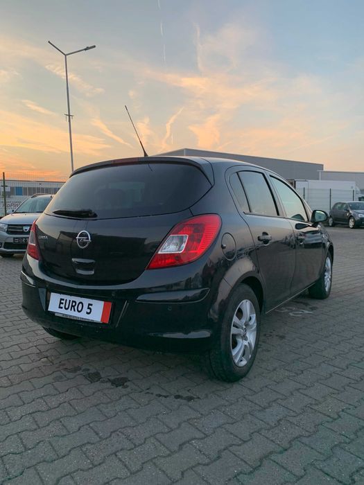 Opel Corsa Benzina EURO 5 1.4 MPI 101 cp Toate Dotarile 2014 Impecabil