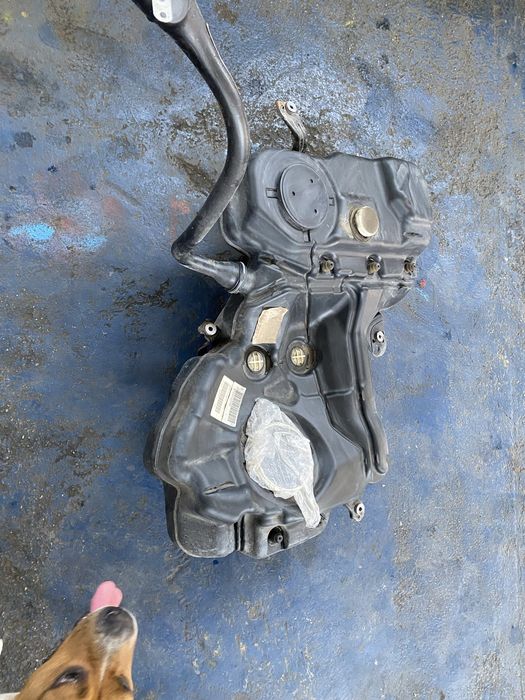 Rezervor combustibil motorina audi a4 b8 audi a5 2.0tdi cgl cjc cah