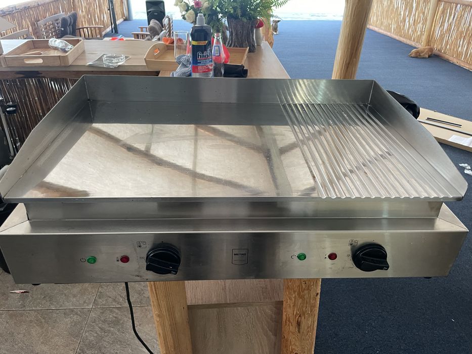 Pliita si grill metro profesional