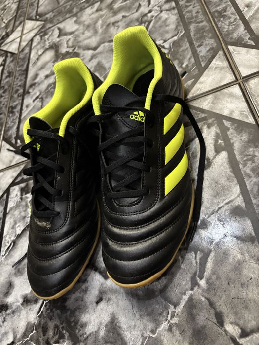 Обувки за футбол Adidas