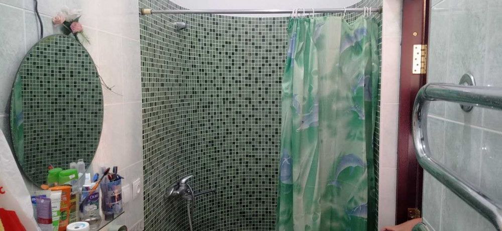 Фаргонада икки каватли 11 хонали уй сотилади