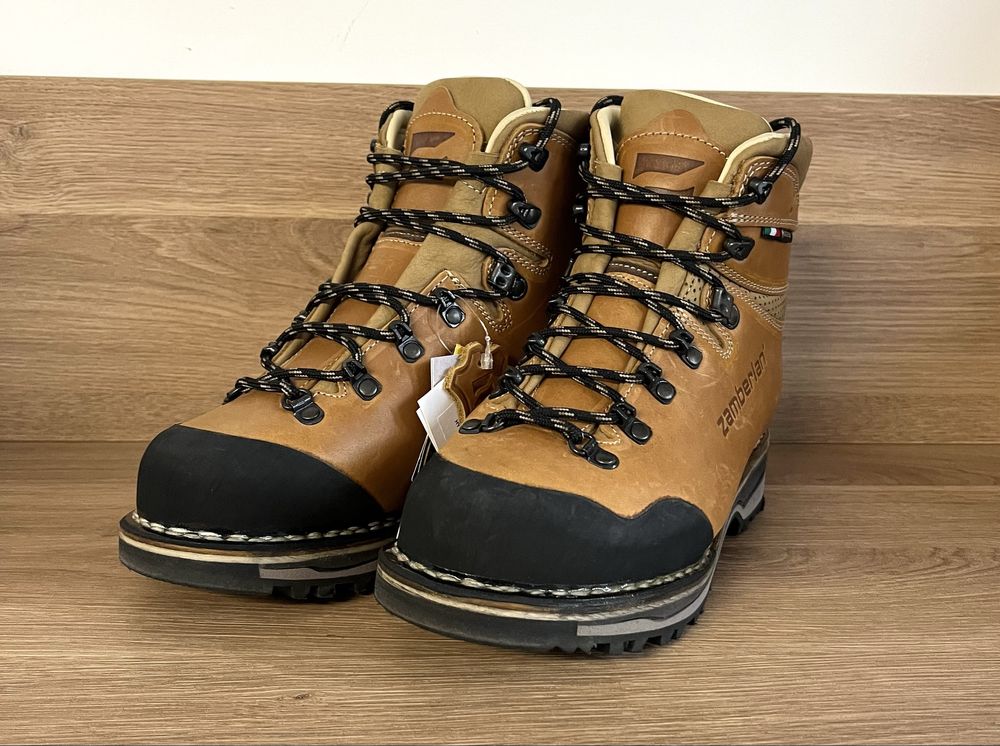 Bocanci Zamberlan Goretex 1025 Tofane NW GTR RR Woman, Nr. 38 - Noi!
