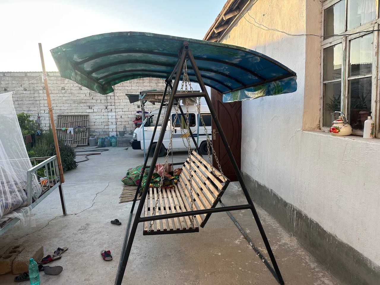 Kachula, suyanchiqini yotqizsa kravat boʻladi materiali nerjavika.