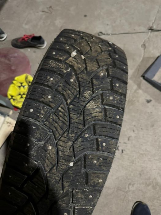 продам шины для машины полный комплект