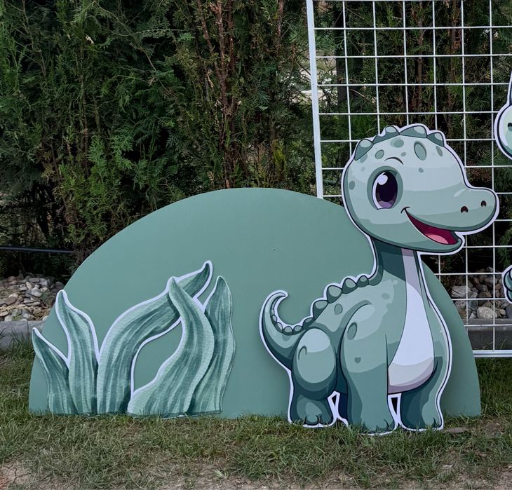 Динозавър от пвц за украса