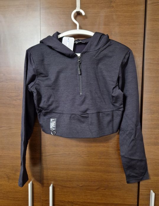 Set hanorac crop si pantaloni marime L