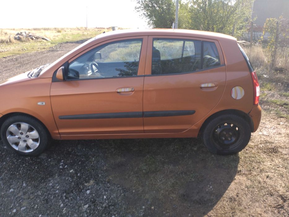 Продавам Kia Picanto 1.1 2004