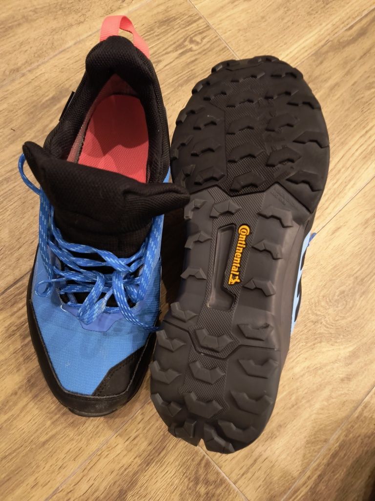 Маратонки ADIDAS TERREX / GORETEX /, номер 41