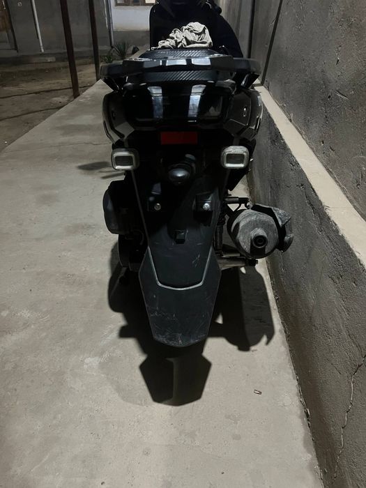 Tank skuter sotiladi