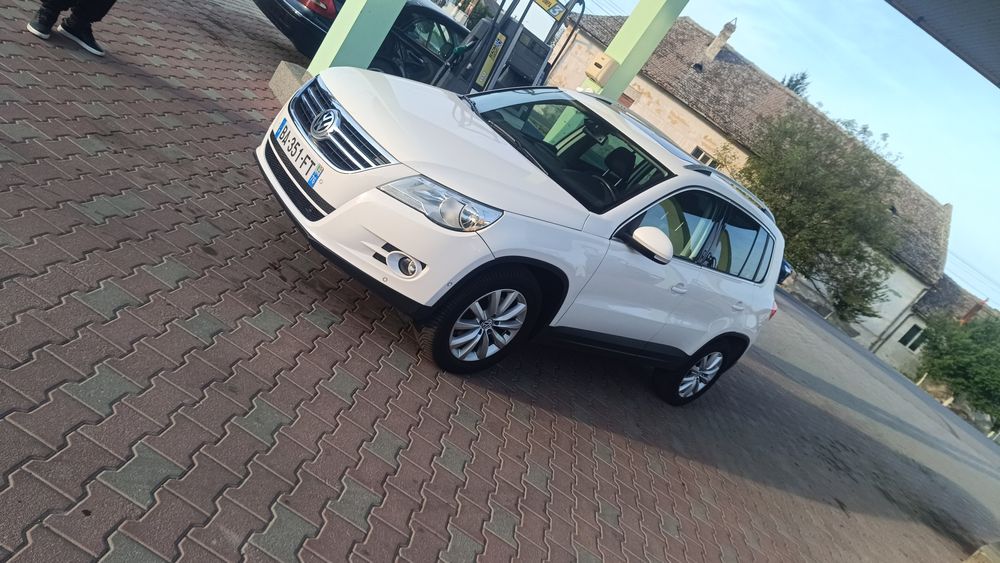 Vând VW Tiguan 2.0 140 cp ! 6500 Euro!