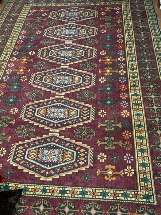 Ковёр продаётся звоните