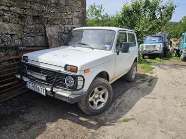 Lada niva 1.7 2002 година