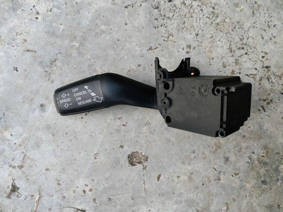 Mantea stergatoare Lumini Pilot Tempomat Seat Exeo Audi A4 A6 A8 Q7 4E0953503F 13K 21B