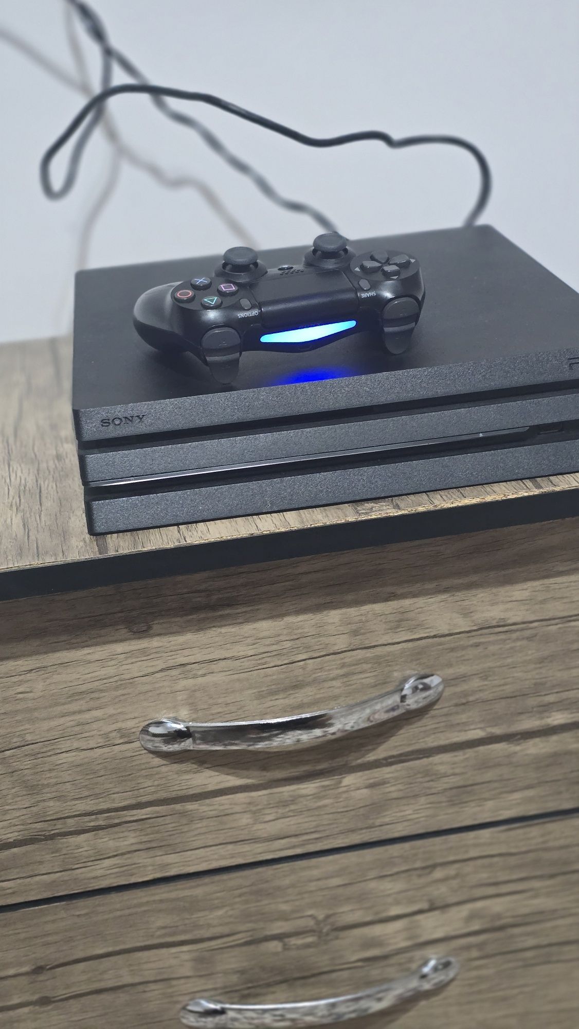 Playstation pro 1 tb proshitiy