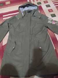 Продам женскую куртку р-р46-48 из Германии в отличном состоянии