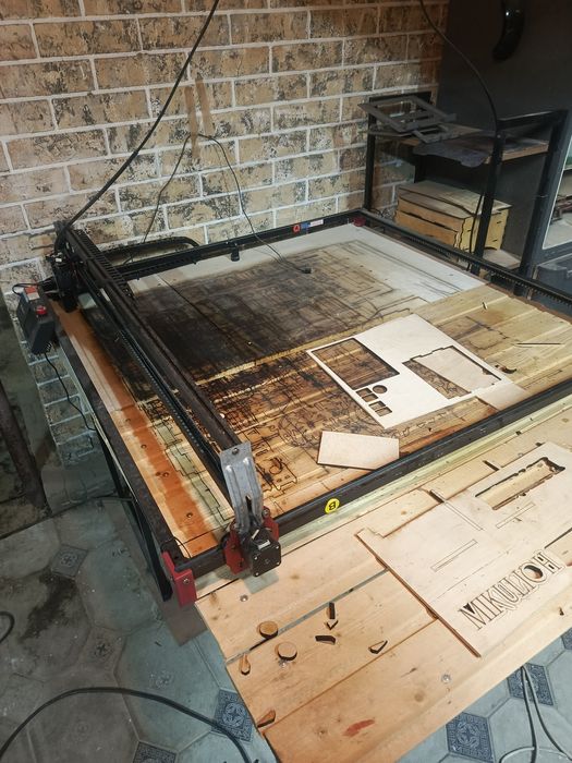 Продам лазерный гравер -резак