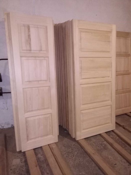 Врати от масивна , Супер цена и качество. Различни модели и размери.