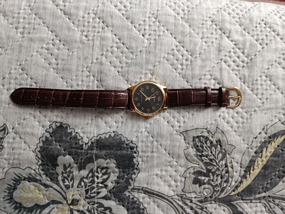 Продам часы Касио