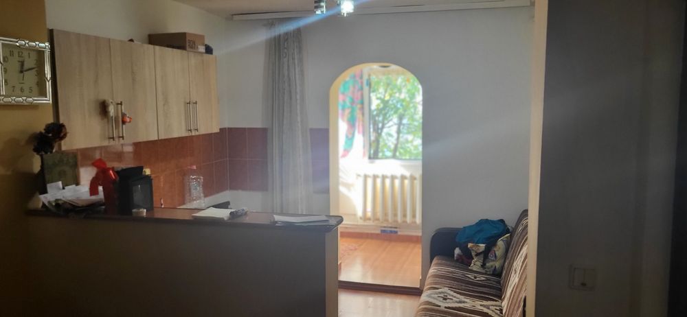 Vand apartament cu 2 camere in Slobozia  Decomandat