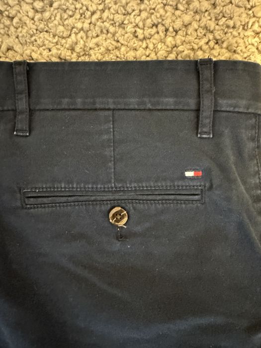 Pantaloni chino Tommy Hilfiger cream si navi Originali