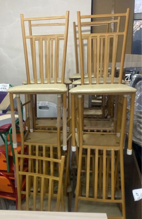 Продам стулья новые