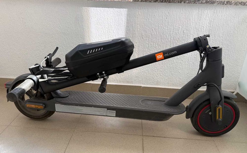 Електрическа тротинетка Xiaomi Mi Electric Scooter Pro 2