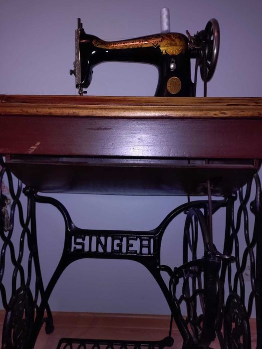 Masina de cusut vintage Singer