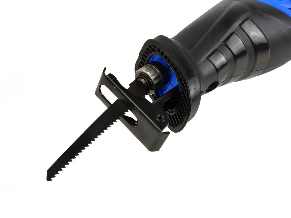 Саблен трион 900W