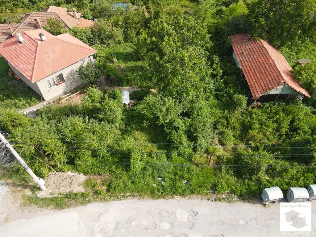 116183 Парцел в централната част на с. Беляковец, Велико Търново