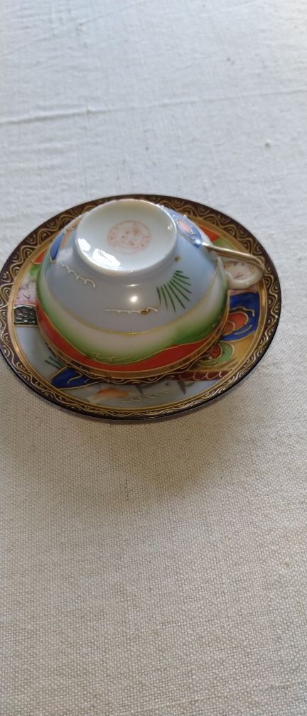 Колекционерска старинна японска порцеланова чаша с чинийка за чай.