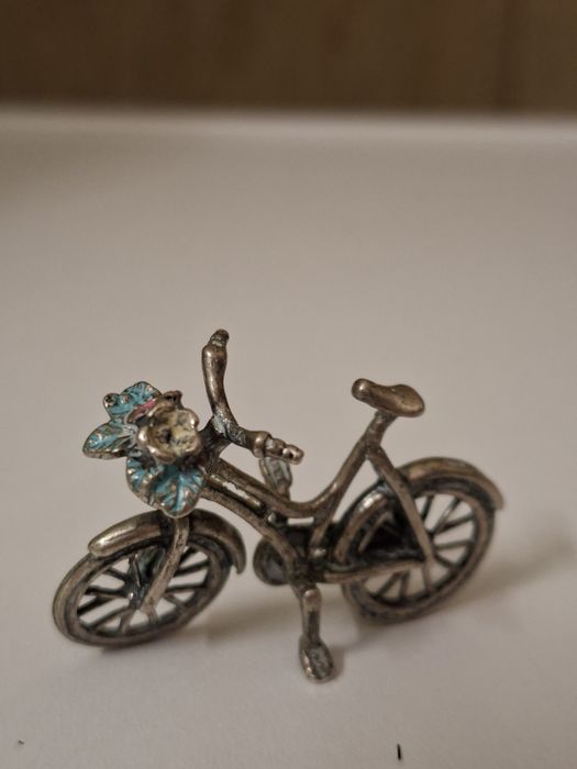 Miniaturi vechi din argint