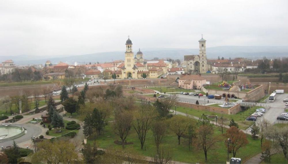 Inchiriez apartament 2 camere