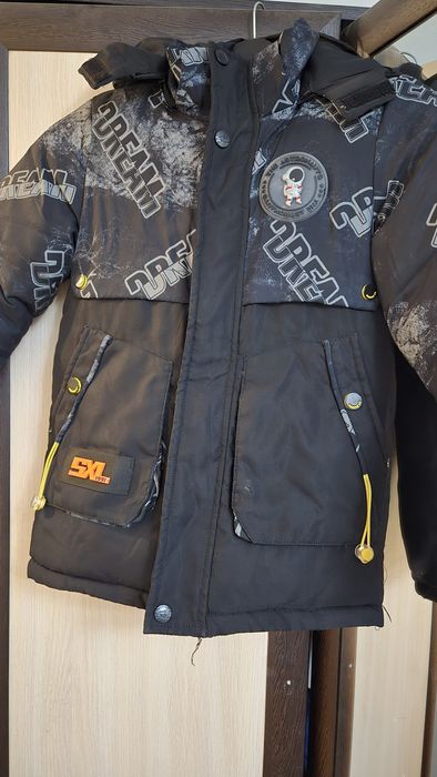 Продам куртку зима очень тёплая размер 128