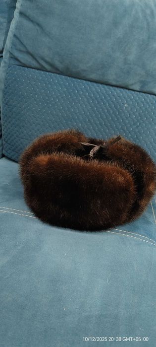 Продам норковую шапку ушанку