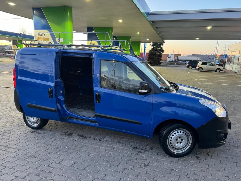 Vând Opel Combo Maxi