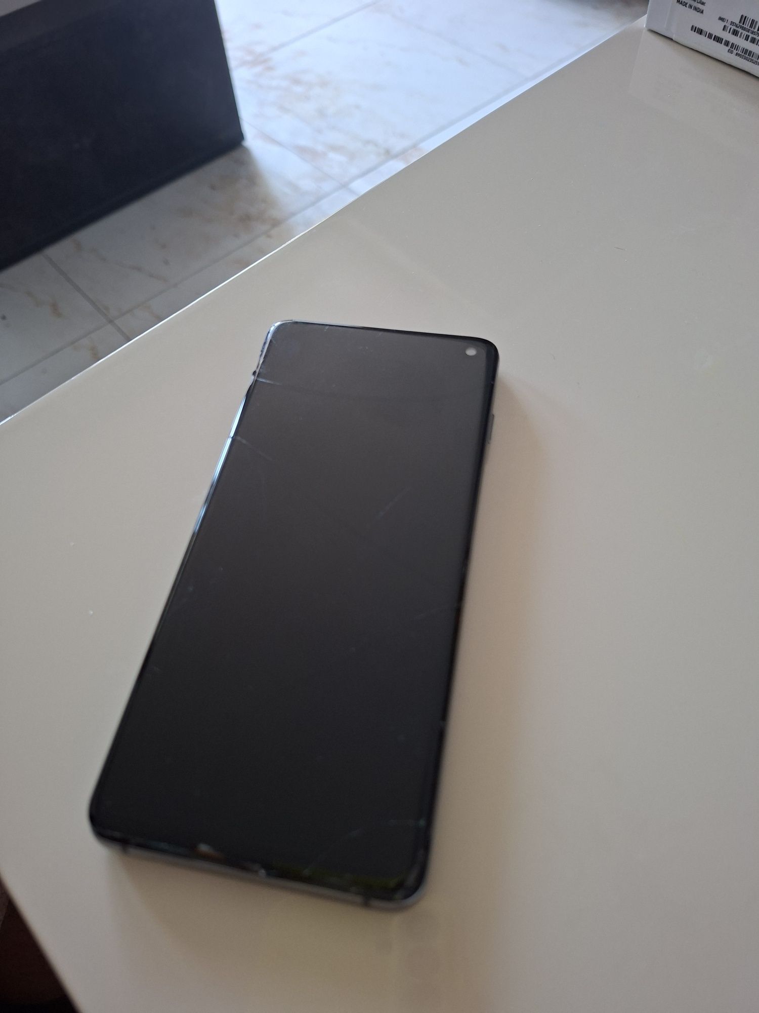 Samsung s10 + Samsung s9 + Honor 8 light