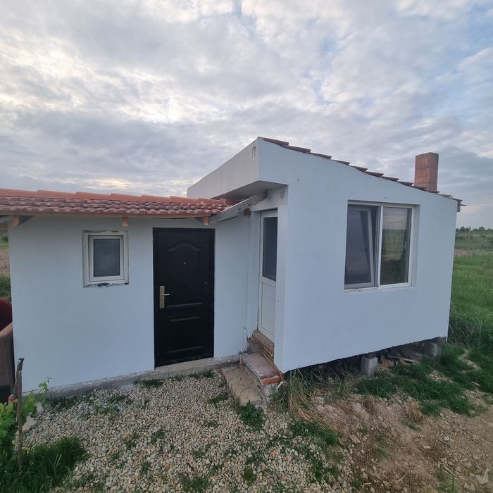 Vând teren intravilan cu Cabană din structură ușoară in Loc. Păușa BH