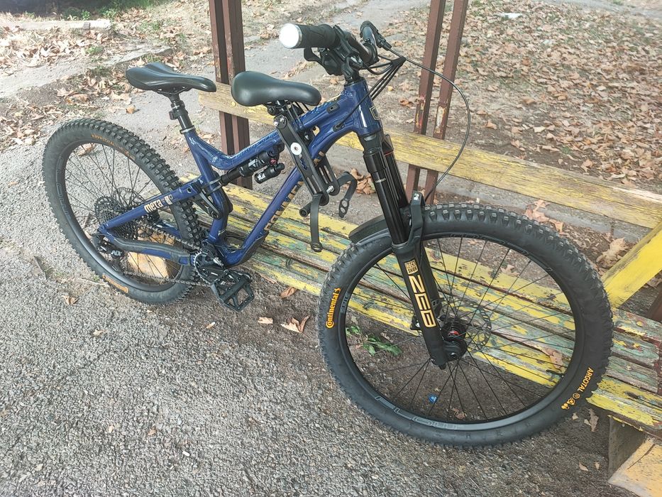 Commencal Meta AM 2021
Продавам именно този звяр !

Commenc