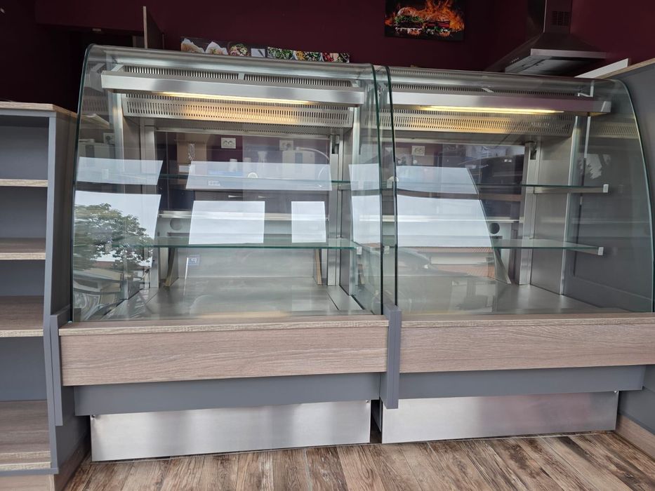 Хладилна витрина