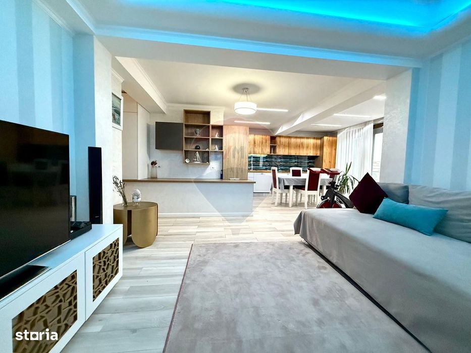 Penthouse  cu terasa panoramica de 613 mp de inchiriat- Km5 Constanta