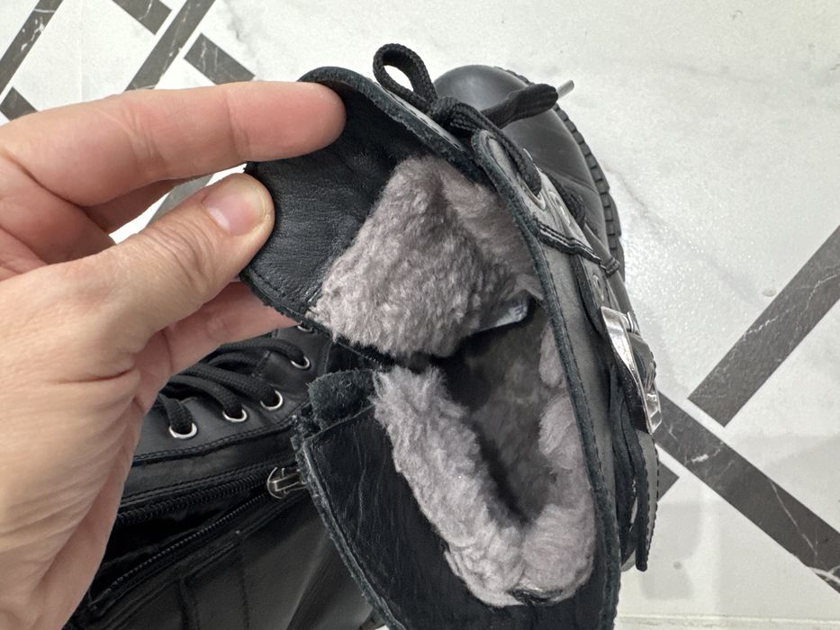 Продам зимние сапоги 35 размер