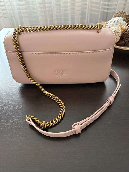 Продавам чанта  Pinko