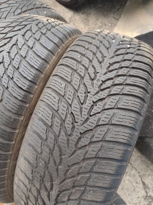 Перфектни 2бр.215/60/16 Nokian WRS dot2121