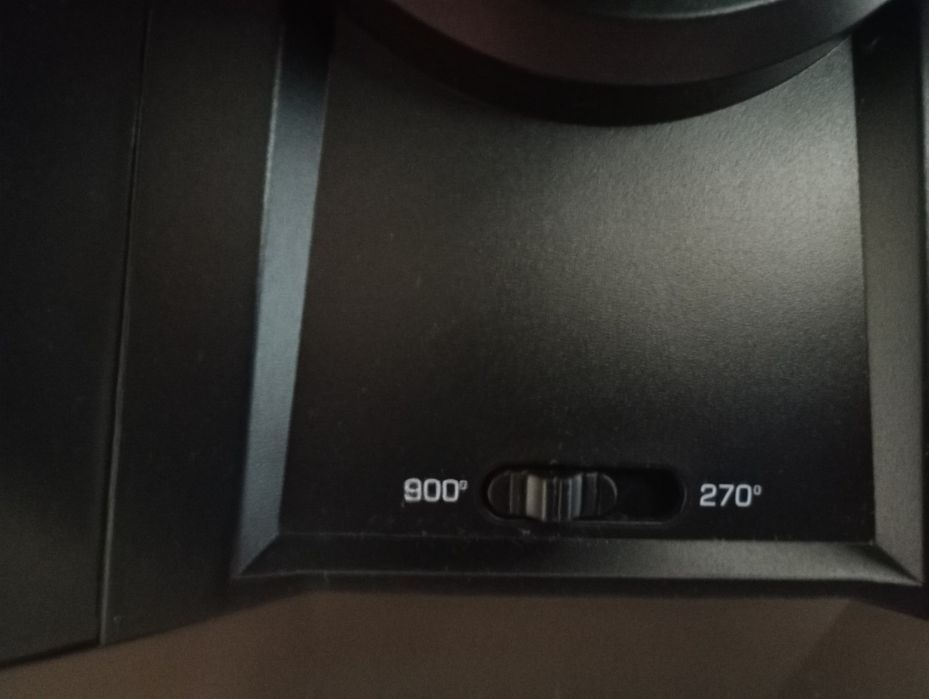 Vând volan gaming seaborg 400