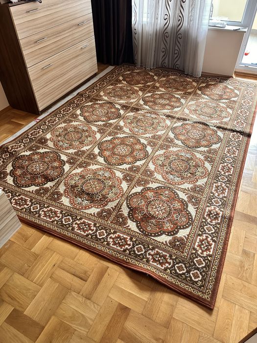 Килим -290/200-много запазен