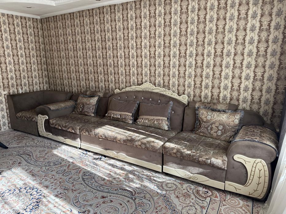 Продам не дорого диван срочно