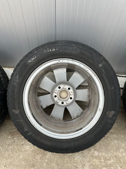 Продавам комплект джанти със зимни гуми 225/55R16 99H – като нови!